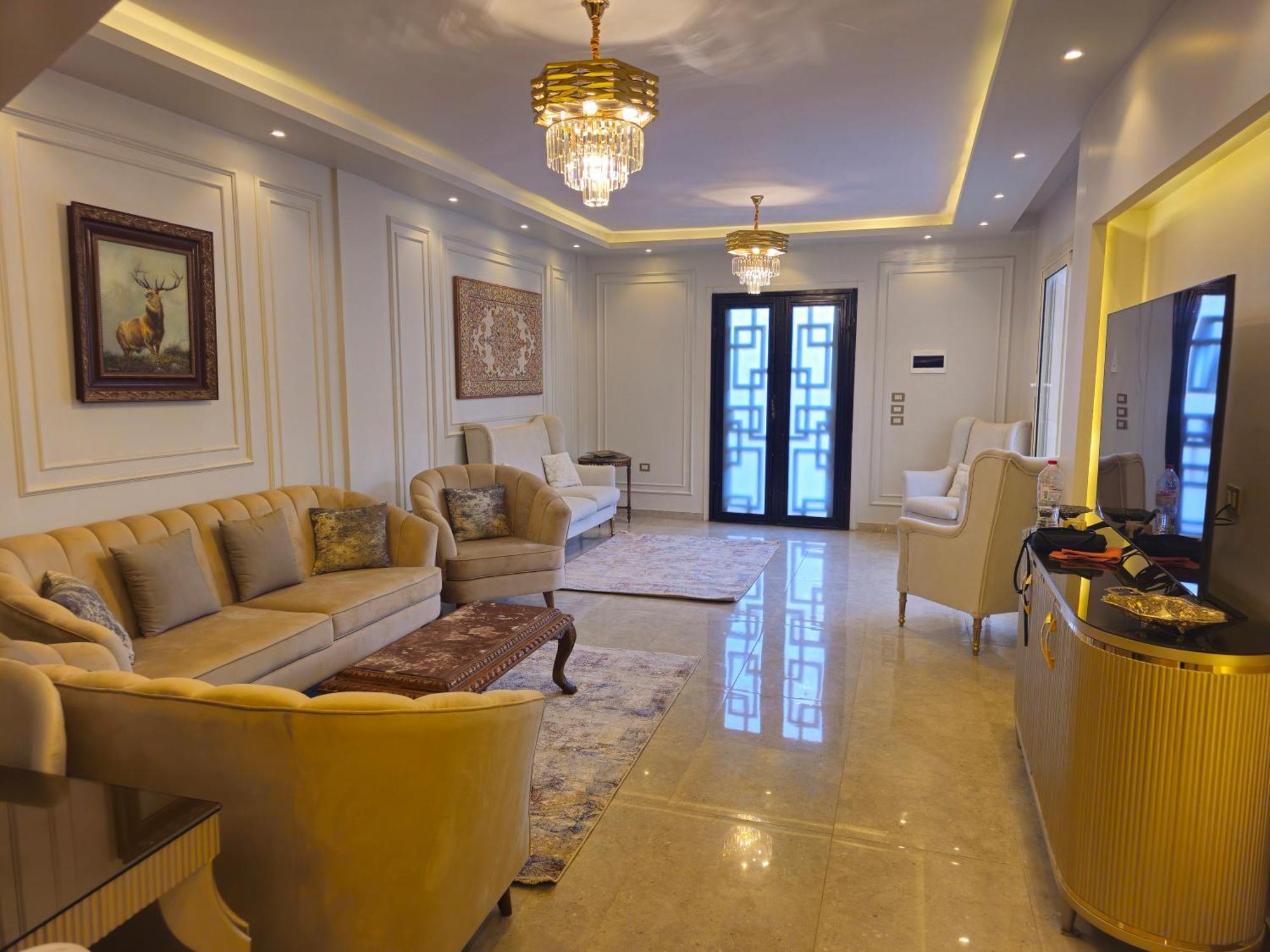 Private Near Alex Airport -for Families Only Vila