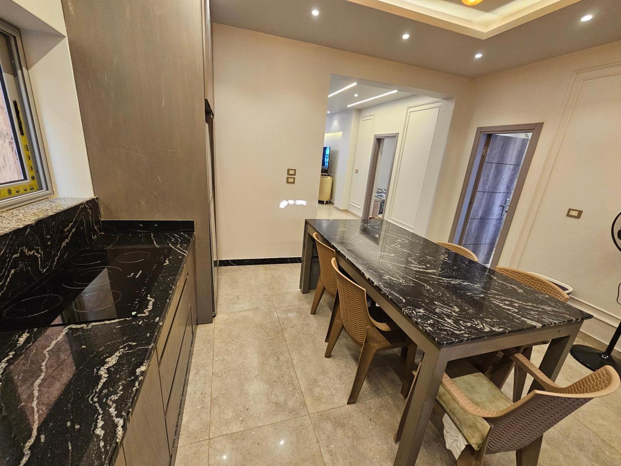 Vila Private Near Alex Airport -for Families Only