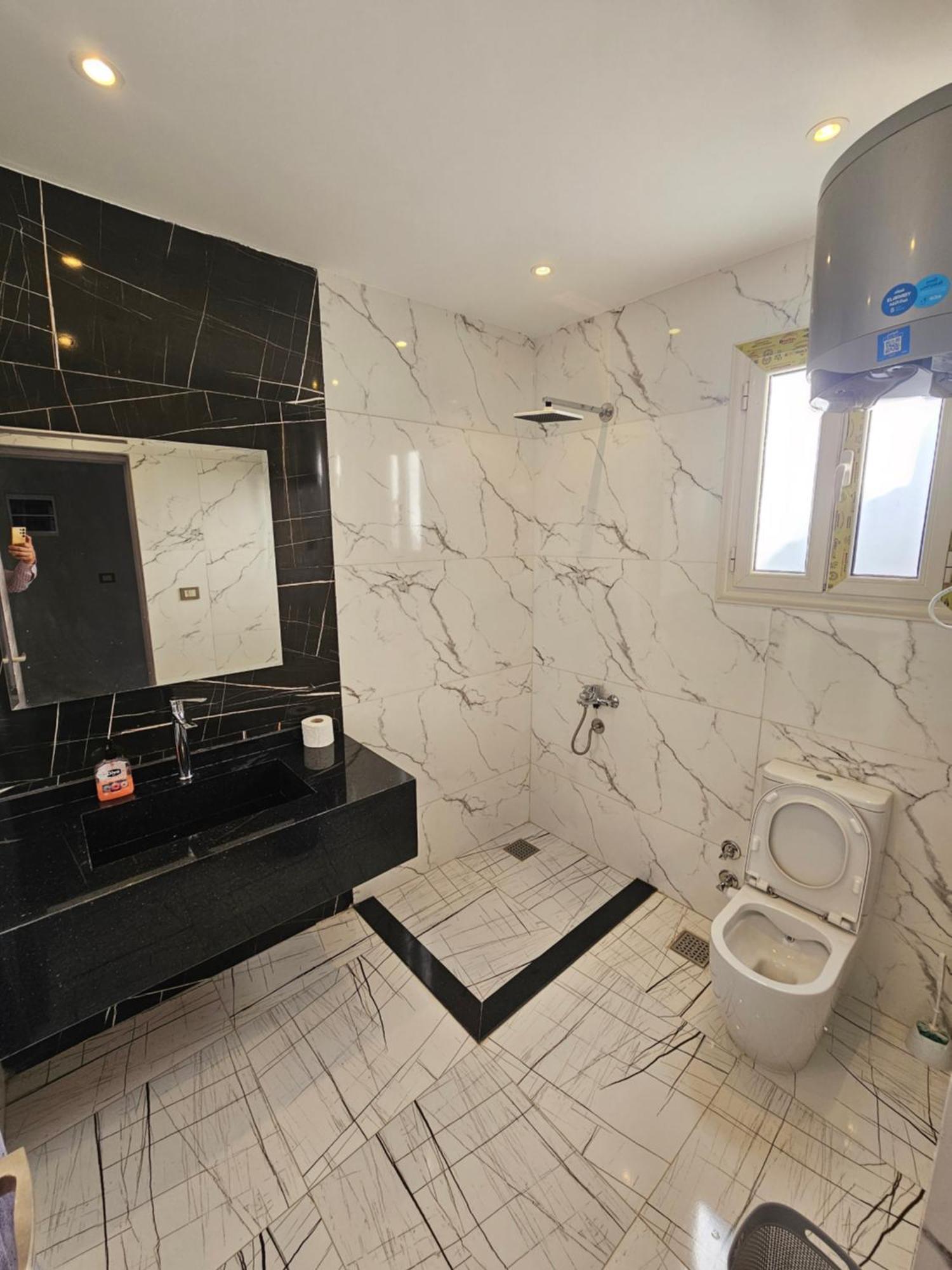Private Near Alex Airport -for Families Only