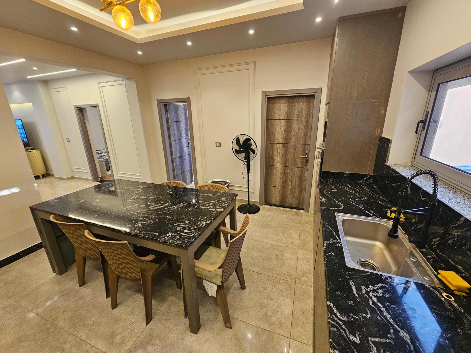 Private Near Alex Airport -for Families Only Vila